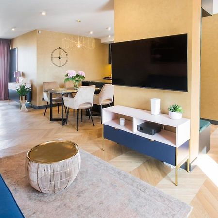Luksusowy Penthouse Z Jacuzzi I Widokiem Na Morze Leilighet Gdynia Eksteriør bilde