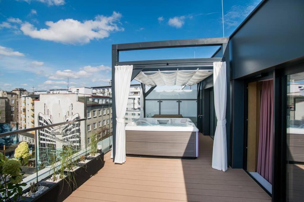 Luksusowy Penthouse Z Jacuzzi I Widokiem Na Morze Leilighet Gdynia Eksteriør bilde
