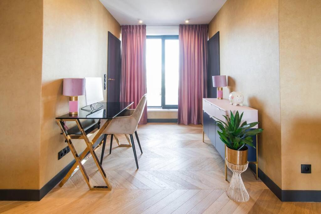 Luksusowy Penthouse Z Jacuzzi I Widokiem Na Morze Leilighet Gdynia Eksteriør bilde